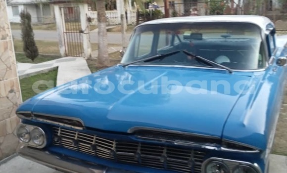 Comprar Usados Carro Chevlolet Spin Azul en Rodas en Cienfuegos Comprar Usados Carro Chevlolet Spin Azul en Rodas en Cienfuegos