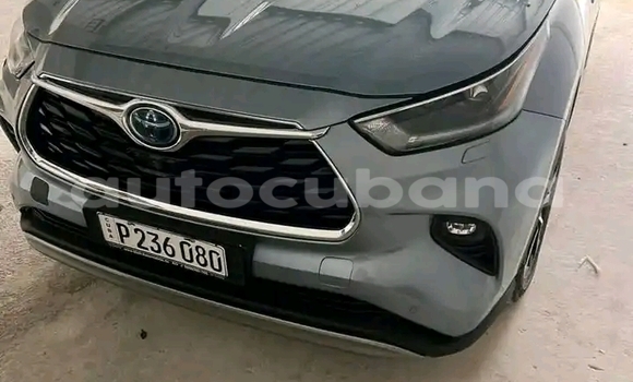 Buy Used Toyota Highlander Other Car in Cueto in Holguin Buy Used Toyota Highlander Other Car in Cueto in Holguin
