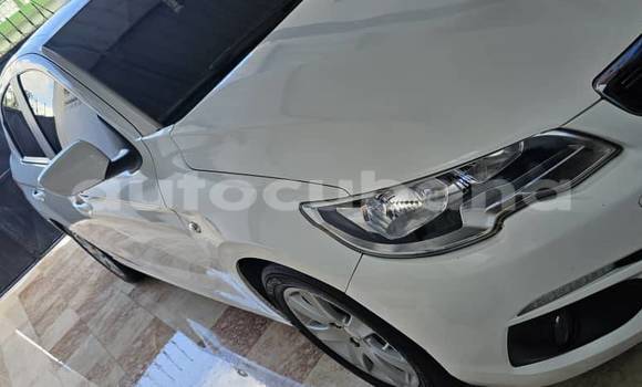 Comprar Usados Carro Peugeot 301 Blanco en Aguada de Pasajeros en Matanzas Comprar Usados Carro Peugeot 301 Blanco en Aguada de Pasajeros en Matanzas