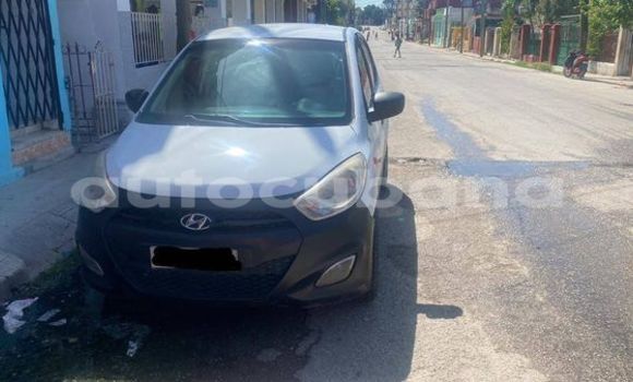 Comprar Usados Carro Hyundai i10 Blanco en Aguada de Pasajeros en Matanzas Comprar Usados Carro Hyundai i10 Blanco en Aguada de Pasajeros en Matanzas