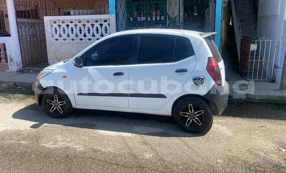Comprar Usados Carro Hyundai i10 Blanco en Aguada de Pasajeros en Matanzas Comprar Usados Carro Hyundai i10 Blanco en Aguada de Pasajeros en Matanzas