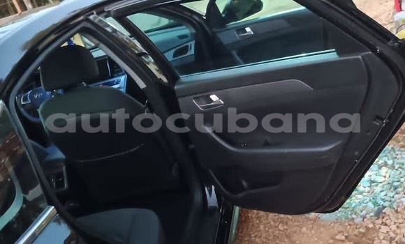 Buy Used Hyundai Santa Fe Black Car in Alacranes in Matanzas Buy Used Hyundai Santa Fe Black Car in Alacranes in Matanzas