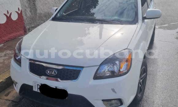 Buy Used Kia Rio White Car in Aguada de Pasajeros in Matanzas Buy Used Kia Rio White Car in Aguada de Pasajeros in Matanzas