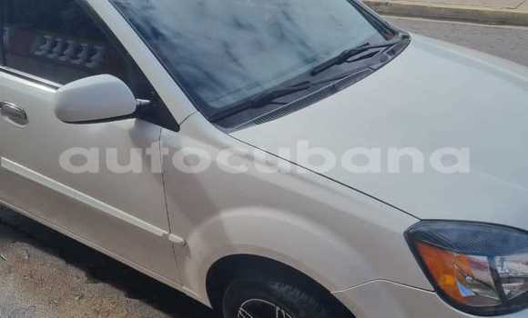 Buy Used Kia Rio White Car in Aguada de Pasajeros in Matanzas Buy Used Kia Rio White Car in Aguada de Pasajeros in Matanzas