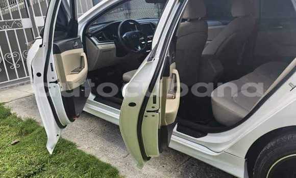 Buy Used Hyundai Sonata White Car in Aguacate in Matanzas Buy Used Hyundai Sonata White Car in Aguacate in Matanzas