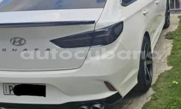 Buy Used Hyundai Sonata White Car in Aguacate in Matanzas Buy Used Hyundai Sonata White Car in Aguacate in Matanzas