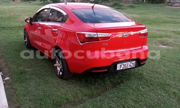 Comprar Usados Carro Kia Rio Rojo en Havana en Habana Comprar Usados Carro Kia Rio Rojo en Havana en Habana