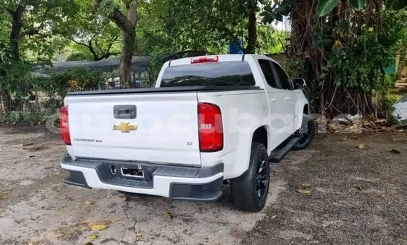 Buy Used Chevrolet Corolado White Car in Havana in Habana Buy Used Chevrolet Corolado White Car in Havana in Habana