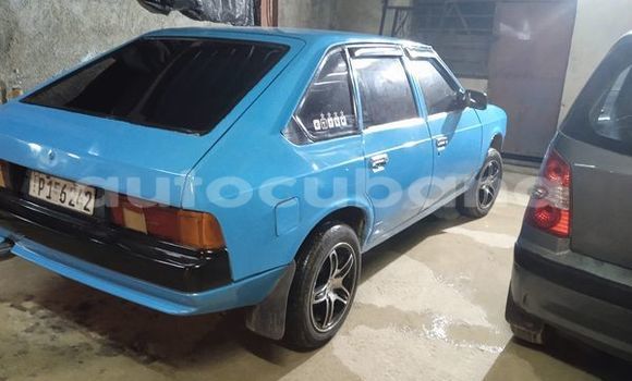 Buy Used Toyota Vitz Blue Car in Baguanos in Holguin Buy Used Toyota Vitz Blue Car in Baguanos in Holguin