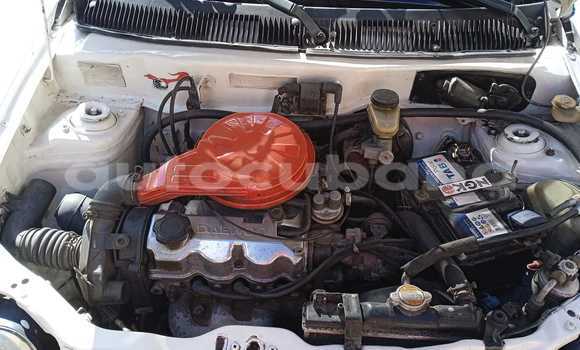 Buy Used Toyota Ist White Car in Aguacate in Matanzas Buy Used Toyota Ist White Car in Aguacate in Matanzas