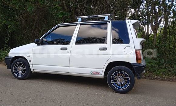 Buy Used Toyota Ist White Car in Aguacate in Matanzas Buy Used Toyota Ist White Car in Aguacate in Matanzas