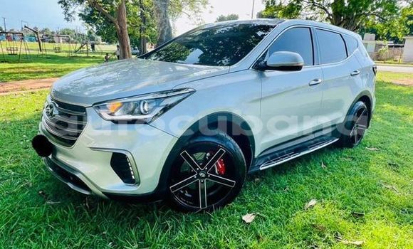 Buy Used Hyundai Santa Fe White Car in Antilla in Holguin Buy Used Hyundai Santa Fe White Car in Antilla in Holguin