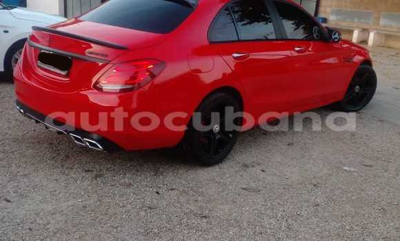 Buy Used Mercedes-Benz C200 Red Car in Aguada de Pasajeros in Matanzas Buy Used Mercedes-Benz C200 Red Car in Aguada de Pasajeros in Matanzas