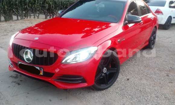 Buy Used Mercedes-Benz C200 Red Car in Aguada de Pasajeros in Matanzas Buy Used Mercedes-Benz C200 Red Car in Aguada de Pasajeros in Matanzas