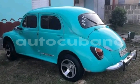 Comprar Usados Carro Renault Clio Azul en Cardenas en Matanzas Comprar Usados Carro Renault Clio Azul en Cardenas en Matanzas