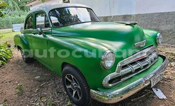 Comprar Usados Carro Chevlolet Spin Verde en Cruces en Cienfuegos Comprar Usados Carro Chevlolet Spin Verde en Cruces en Cienfuegos