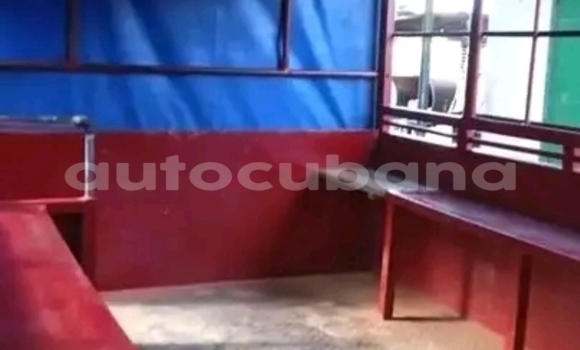 Buy Used Avtokam 3101 Red Car in Caney in Camaguey Buy Used Avtokam 3101 Red Car in Caney in Camaguey