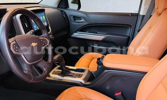 Comprar Usados Carro Chevrolet Corolado Negro en Aguada de Pasajeros en Matanzas Comprar Usados Carro Chevrolet Corolado Negro en Aguada de Pasajeros en Matanzas