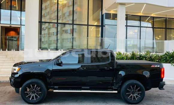 Comprar Usados Carro Chevrolet Corolado Negro en Aguada de Pasajeros en Matanzas Comprar Usados Carro Chevrolet Corolado Negro en Aguada de Pasajeros en Matanzas