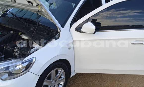 Comprar Usados Carro Peugeot 301 Blanco en Aguada de Pasajeros en Matanzas Comprar Usados Carro Peugeot 301 Blanco en Aguada de Pasajeros en Matanzas