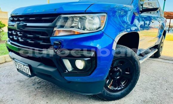 Comprar Usados Carro Chevrolet Corolado Azul en Aguada de Pasajeros en Matanzas Comprar Usados Carro Chevrolet Corolado Azul en Aguada de Pasajeros en Matanzas
