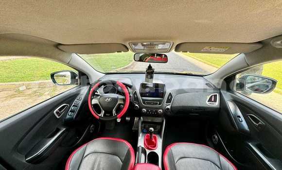 Comprar Usados Carro Hyundai Tucson Negro en Aguada de Pasajeros en Matanzas Comprar Usados Carro Hyundai Tucson Negro en Aguada de Pasajeros en Matanzas