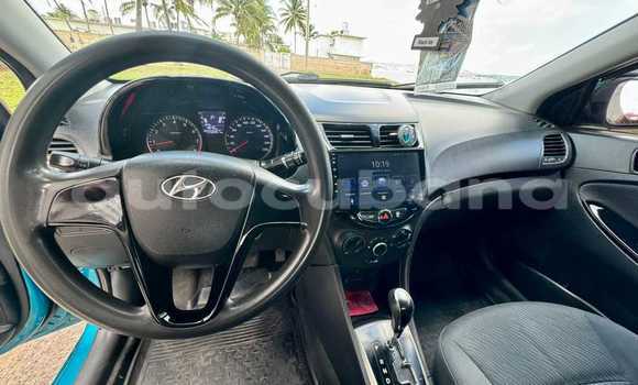 Comprar Usados Carro Hyundai Accent Azul en Alacranes en Matanzas Comprar Usados Carro Hyundai Accent Azul en Alacranes en Matanzas