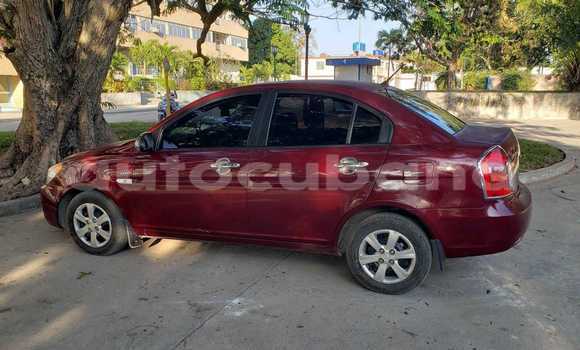 Comprar Usados Carro Hyundai Accent Rojo en Alacranes en Matanzas Comprar Usados Carro Hyundai Accent Rojo en Alacranes en Matanzas