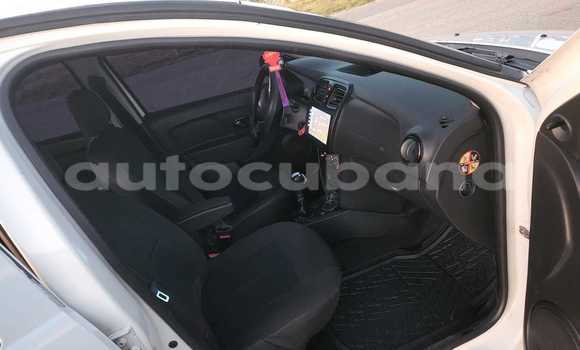 Comprar Usados Carro Kia Picanto Blanco en Antilla en Holguin Comprar Usados Carro Kia Picanto Blanco en Antilla en Holguin