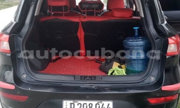 Comprar Usados Carro GAC Trumpchi GS8 Negro en Antilla en Holguin Comprar Usados Carro GAC Trumpchi GS8 Negro en Antilla en Holguin