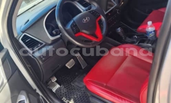 Comprar Usados Carro Hyundai Tucson Negro en Alacranes en Matanzas Comprar Usados Carro Hyundai Tucson Negro en Alacranes en Matanzas