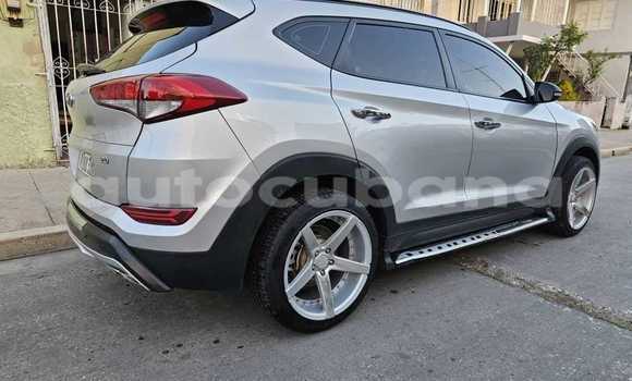 Comprar Usados Carro Hyundai Tucson Negro en Alacranes en Matanzas Comprar Usados Carro Hyundai Tucson Negro en Alacranes en Matanzas
