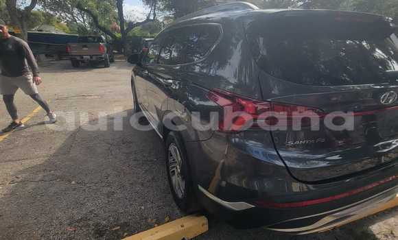 Comprar Usados Carro Hyundai Santa Fe Negro en Aguada de Pasajeros en Matanzas Comprar Usados Carro Hyundai Santa Fe Negro en Aguada de Pasajeros en Matanzas