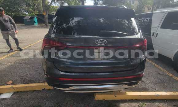 Comprar Usados Carro Hyundai Santa Fe Negro en Aguada de Pasajeros en Matanzas Comprar Usados Carro Hyundai Santa Fe Negro en Aguada de Pasajeros en Matanzas