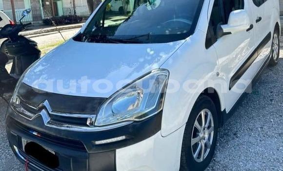 Buy Used Citroen Berlingo White Car in Aguacate in Matanzas Buy Used Citroen Berlingo White Car in Aguacate in Matanzas