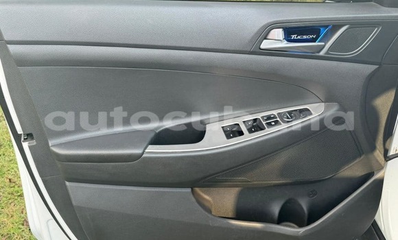 Comprar Usados Carro Hyundai Tucson Blanco en Antilla en Holguin Comprar Usados Carro Hyundai Tucson Blanco en Antilla en Holguin