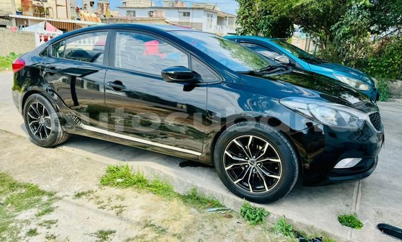 Comprar Usados Carro Kia Cerato Negro en Havana en Habana Comprar Usados Carro Kia Cerato Negro en Havana en Habana