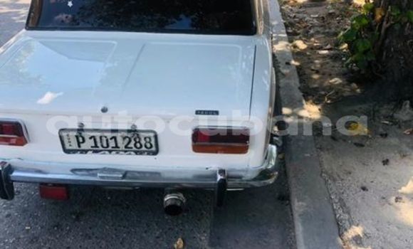 Buy Used Acura Legend Other Car in Banes in Holguin