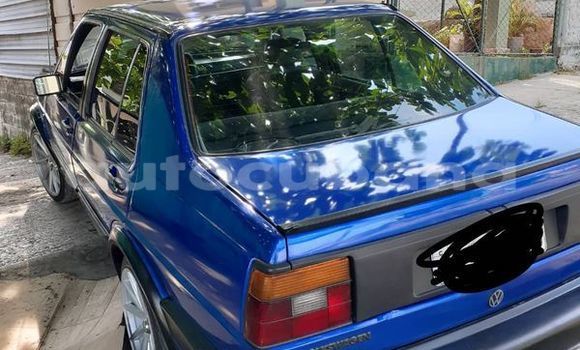 Comprar Usados Carro BMW 1-Series Otro en Carlos Manuel de Cespedes en Camaguey Comprar Usados Carro BMW 1-Series Otro en Carlos Manuel de Cespedes en Camaguey