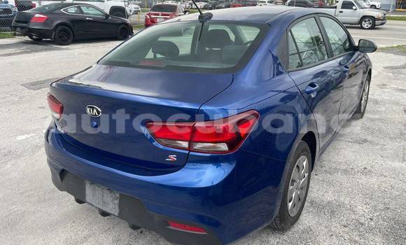 Comprar Usados Carro Kia Rio Azul en Baguanos en Holguin Comprar Usados Carro Kia Rio Azul en Baguanos en Holguin