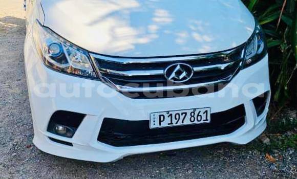 Comprar Usados Carro Toyota Sienta Blanco en Aguada de Pasajeros en Matanzas Comprar Usados Carro Toyota Sienta Blanco en Aguada de Pasajeros en Matanzas