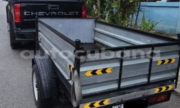 Comprar Usados Carro Chevrolet Corolado Negro en Aguada de Pasajeros en Matanzas Comprar Usados Carro Chevrolet Corolado Negro en Aguada de Pasajeros en Matanzas