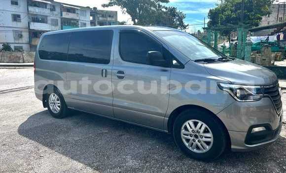 Comprar Usados Carro Hyundai H1 Otro en Aguada de Pasajeros en Matanzas Comprar Usados Carro Hyundai H1 Otro en Aguada de Pasajeros en Matanzas