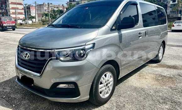 Comprar Usados Carro Hyundai H1 Otro en Aguada de Pasajeros en Matanzas Comprar Usados Carro Hyundai H1 Otro en Aguada de Pasajeros en Matanzas