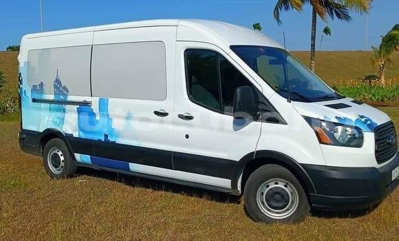 Buy Used Ford Explorer Sport Trac White Car in Antilla in Holguin Buy Used Ford Explorer Sport Trac White Car in Antilla in Holguin