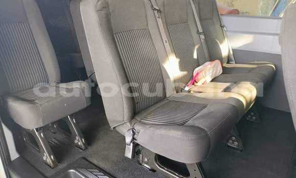 Buy Used Ford Explorer Sport Trac White Car in Antilla in Holguin Buy Used Ford Explorer Sport Trac White Car in Antilla in Holguin