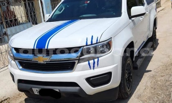 Comprar Usados Carro Chevrolet Corolado Blanco en Aguada de Pasajeros en Matanzas Comprar Usados Carro Chevrolet Corolado Blanco en Aguada de Pasajeros en Matanzas