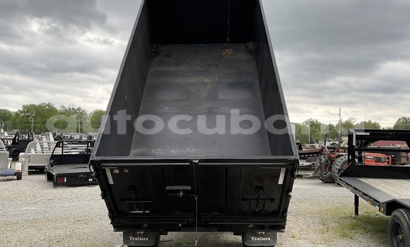 Buy Used Caterpillar 120 Black Truck in Havana in Habana