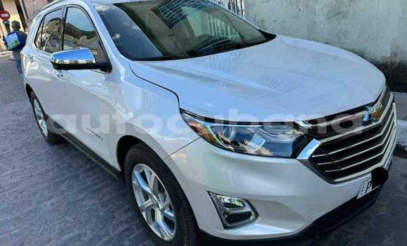Buy Used Chevrolet Equinox White Car in Baguanos in Holguin