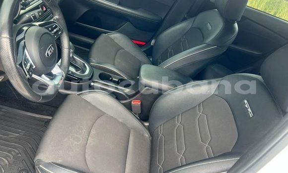 Comprar Usados Carro Kia Forte Blanco en Aguacate en Matanzas Comprar Usados Carro Kia Forte Blanco en Aguacate en Matanzas